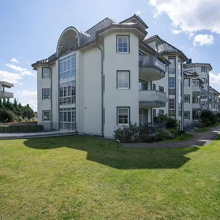 Commodore Meerfreude Apartman